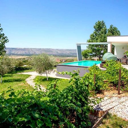 Villa Mona ,Heated Swimming Pool Мостар Экстерьер фото